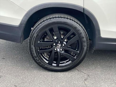 Used 2018 Honda Pilot Touring image 8