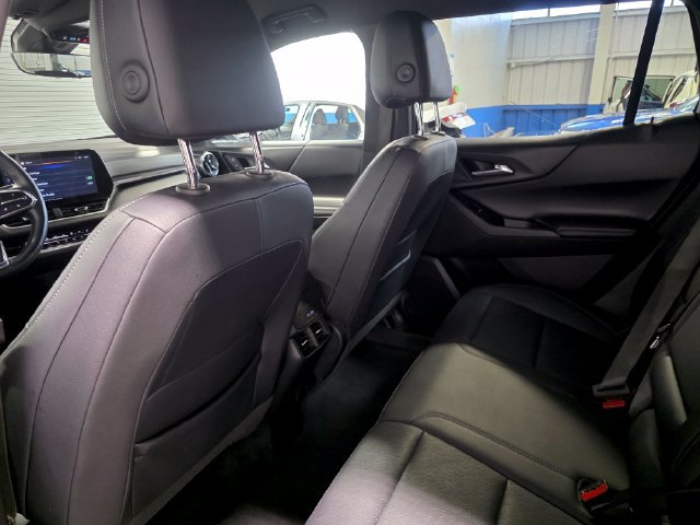 Used 2025 Chevrolet Equinox LT w/ Convenience Package II AWD/4WD image 18
