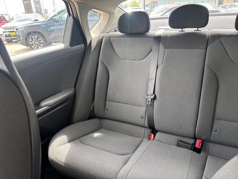 Used 2025 Kia K4 FWD image 38