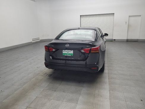 Used 2024 Nissan Altima 2.5 SV image 7