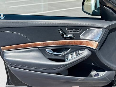 Used 2015 Mercedes-Benz S 550 Sedan image 30