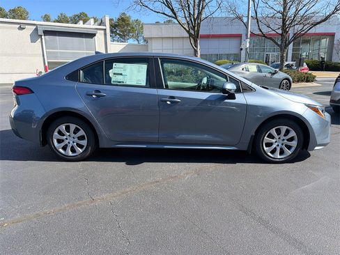 New 2026 Toyota Corolla LE image 2