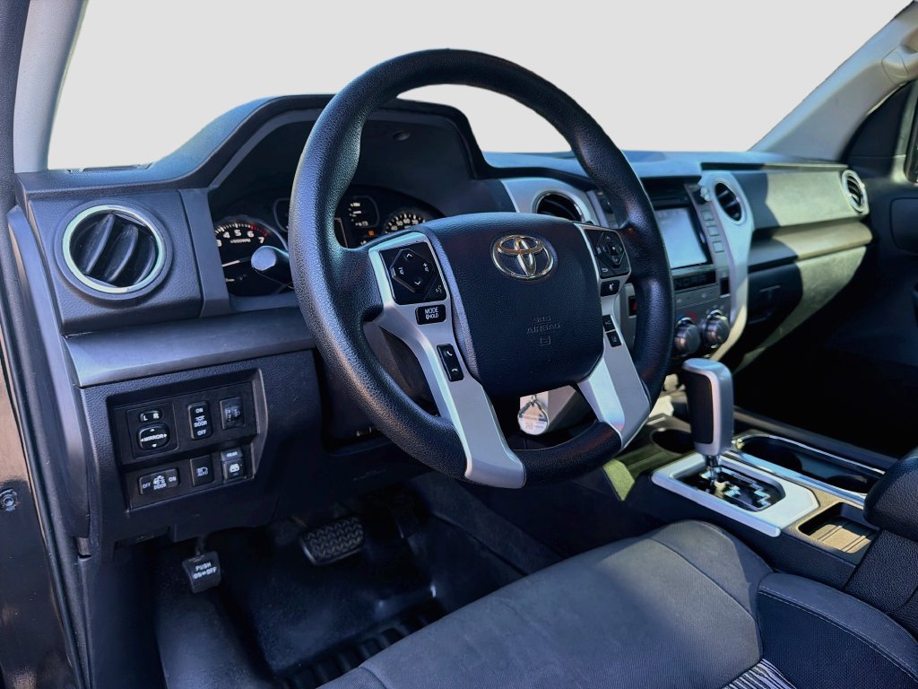 Used 2018 Toyota Tundra SR5 w/ SR5 Upgrade Package RWD image 9