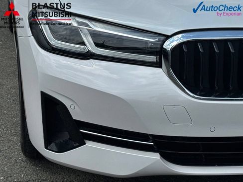 Used 2023 BMW 530i xDrive w/ Premium Package AWD/4WD image 19