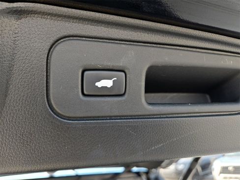 Used 2024 Honda Passport EX-L image 32