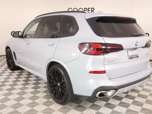 Used 2024 BMW X5 xDrive40i w/ M Sport Package AWD/4WD image 24