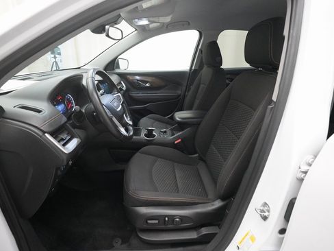 Used 2020 GMC Terrain SLE w/ Driver Convenience Package image 7