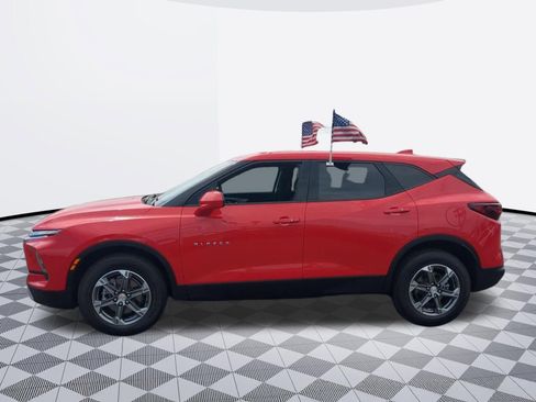 Used 2023 Chevrolet Blazer LT w/ Driver Confidence Package FWD image 4