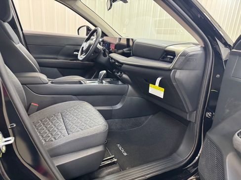New 2026 Nissan Kicks SV w/ Cold Weather Package AWD/4WD image 23