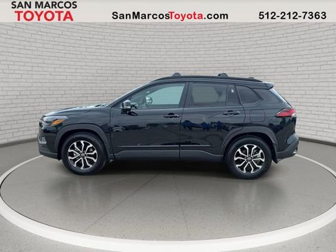 Used 2026 Toyota Corolla Cross SE image 8