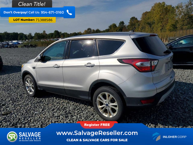 Used 2017 Ford Escape SE AWD/4WD image 3