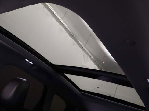 Used 2022 Lincoln Corsair Reserve w/ Equipment Group 201A image 22