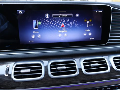 Certified 2024 Mercedes-Benz GLS 450 4MATIC image 41