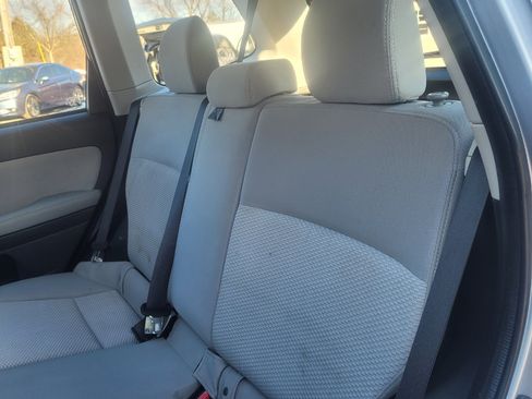 Used 2016 Subaru Forester 2.5i w/ Alloy Wheel Package image 29