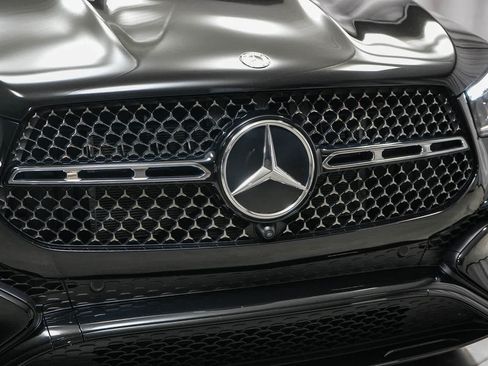 Certified 2025 Mercedes-Benz GLE 450 4MATIC image 5