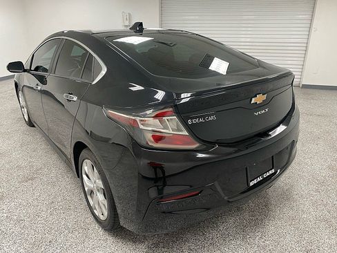 Used 2018 Chevrolet Volt Premier w/ Driver Confidence Package image 7