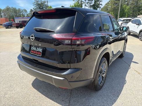 Used 2024 Nissan Rogue S image 6