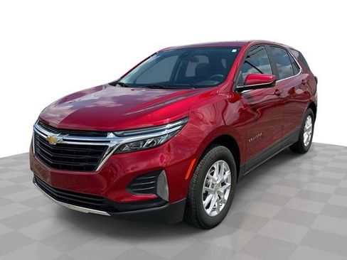 Used 2024 Chevrolet Equinox LT w/ LPO, Floor Liner Package AWD/4WD image 1