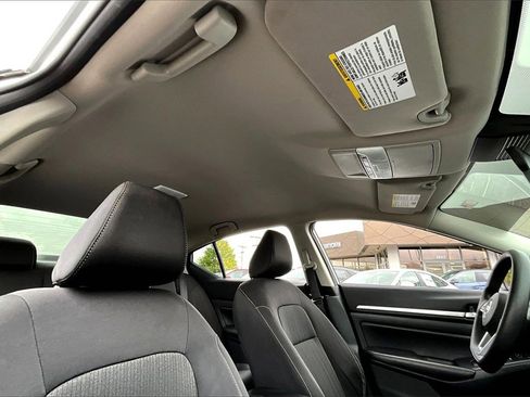 Used 2022 Nissan Altima 2.5 SV image 22