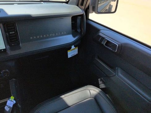 New 2026 Ford Bronco Badlands image 16