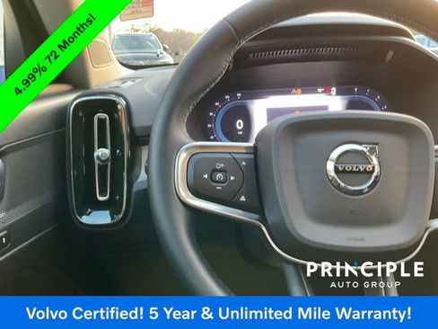 Certified 2025 Volvo XC40 B5 Core image 20