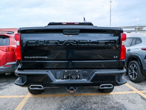 Used 2024 Chevrolet Silverado 1500 LT Trail Boss w/ Convenience Package II image 9