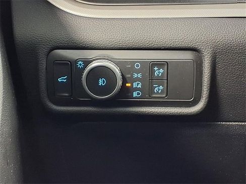 Certified 2020 Ford Explorer XLT w/ Equipment Group 202A image 19