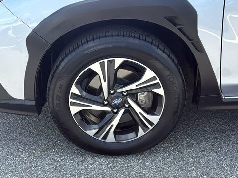 Certified 2025 Subaru Crosstrek 2.5i Premium AWD/4WD image 8