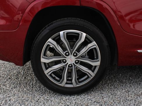 Used 2018 GMC Terrain Denali w/ Advanced Safety Package image 8