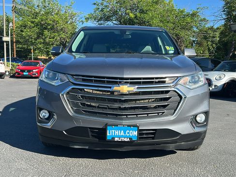Used 2021 Chevrolet Traverse LT AWD/4WD image 2