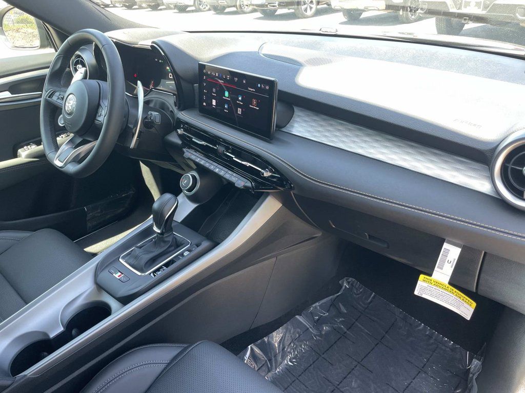 Used 2025 Alfa Romeo Tonale w/ Premium Package AWD/4WD image 29