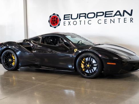 Used 2017 Ferrari 488 GTB image 35
