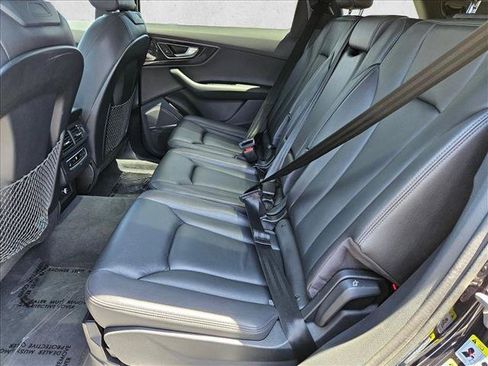 Used 2018 Audi Q7 3.0T Premium Plus AWD/4WD image 24