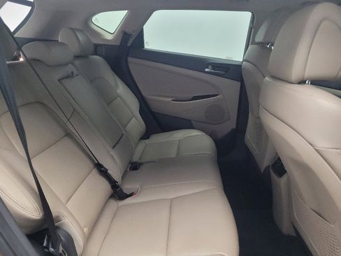 Used 2016 Hyundai Tucson Limited w/ Option Group 03 image 19