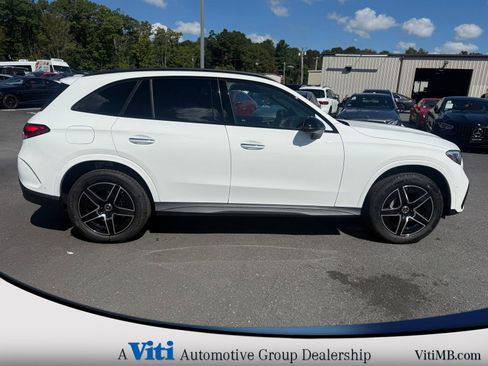 Used 2026 Mercedes-Benz GLC 350e 4MATIC image 9
