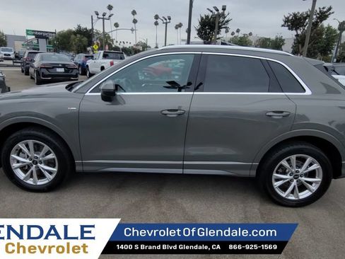 Used 2023 Audi Q3 2.0T Premium AWD/4WD image 5