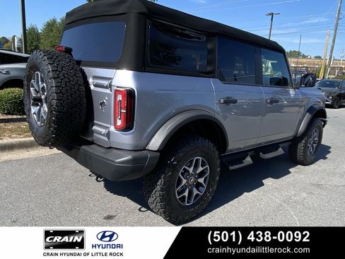 Used 2024 Ford Bronco Badlands image 8