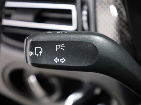 Used 2020 Porsche Macan AWD/4WD image 31