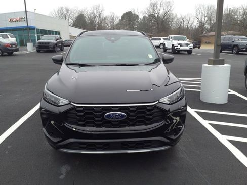 Used 2024 Ford Escape ST-Line image 2