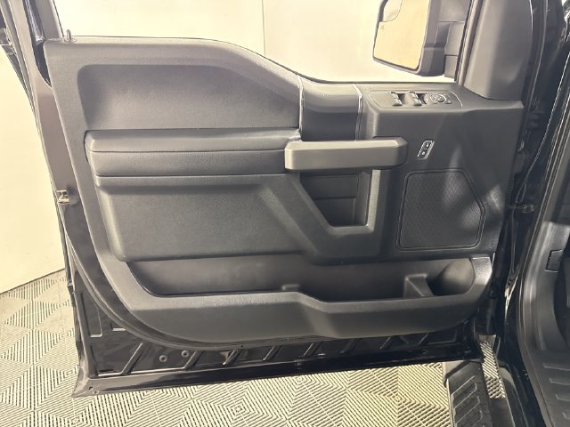 Used 2020 Ford F150 XLT w/ Equipment Group 302A Luxury AWD/4WD image 25