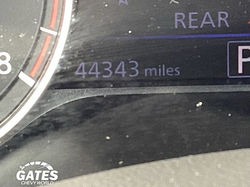 Used 2025 Nissan Altima 2.5 SV AWD/4WD image 4