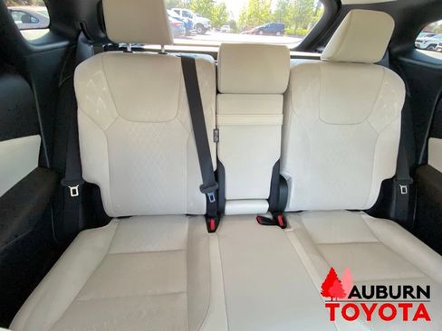 Used 2026 Lexus RX 450h AWD w/ Convenience Package image 22