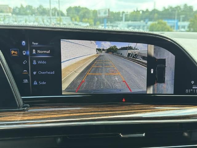 Certified 2022 Cadillac Escalade Premium Luxury AWD/4WD image 33