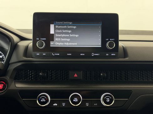 Used 2025 Honda CR-V LX image 27