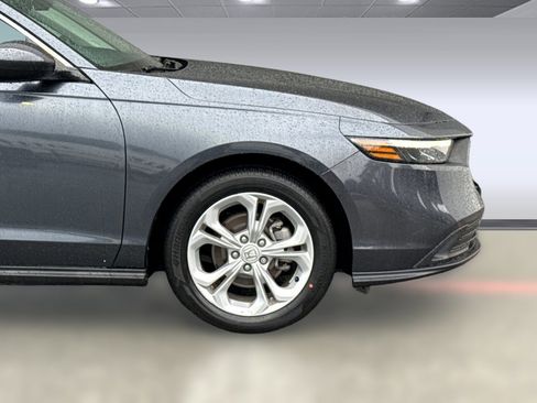 Used 2023 Honda Accord LX image 33