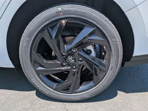 New 2026 Hyundai Elantra Sport FWD image 11