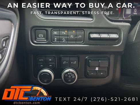 Used 2021 GMC Yukon XL AT4 w/ AT4 Premium Plus Package AWD/4WD image 11