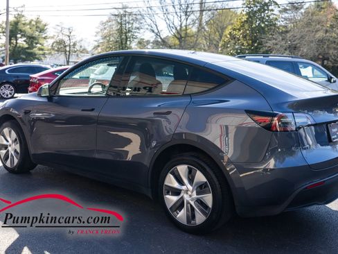 Used 2023 Tesla Model Y Long Range image 11