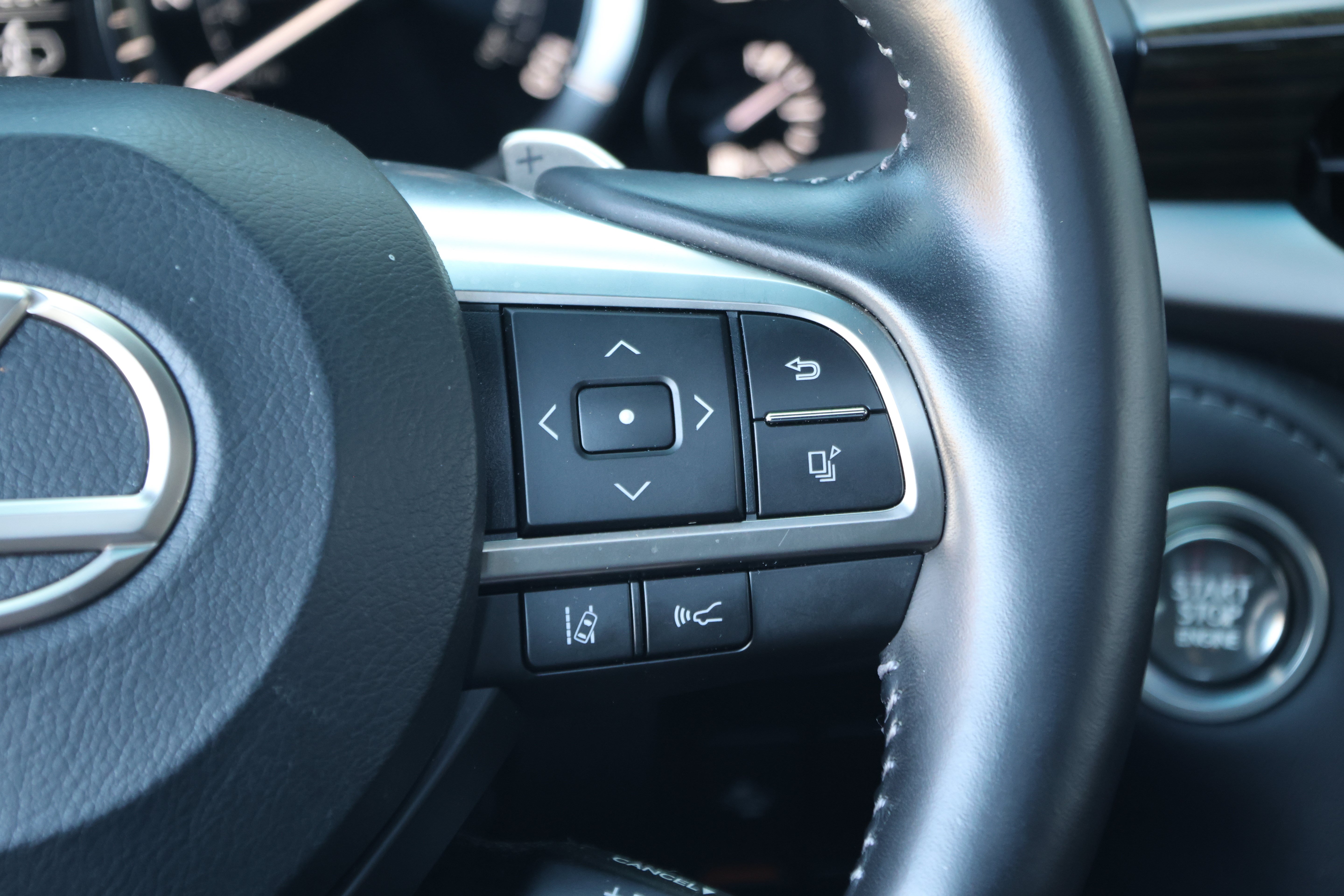 Used 2021 Lexus LX 570 4WD w/ Inspiration Series #2 image 34