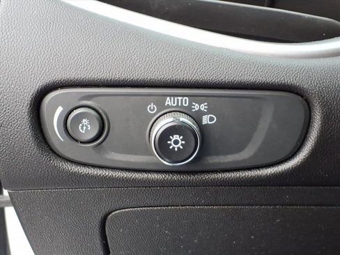 Used 2023 Chevrolet Malibu LS image 25